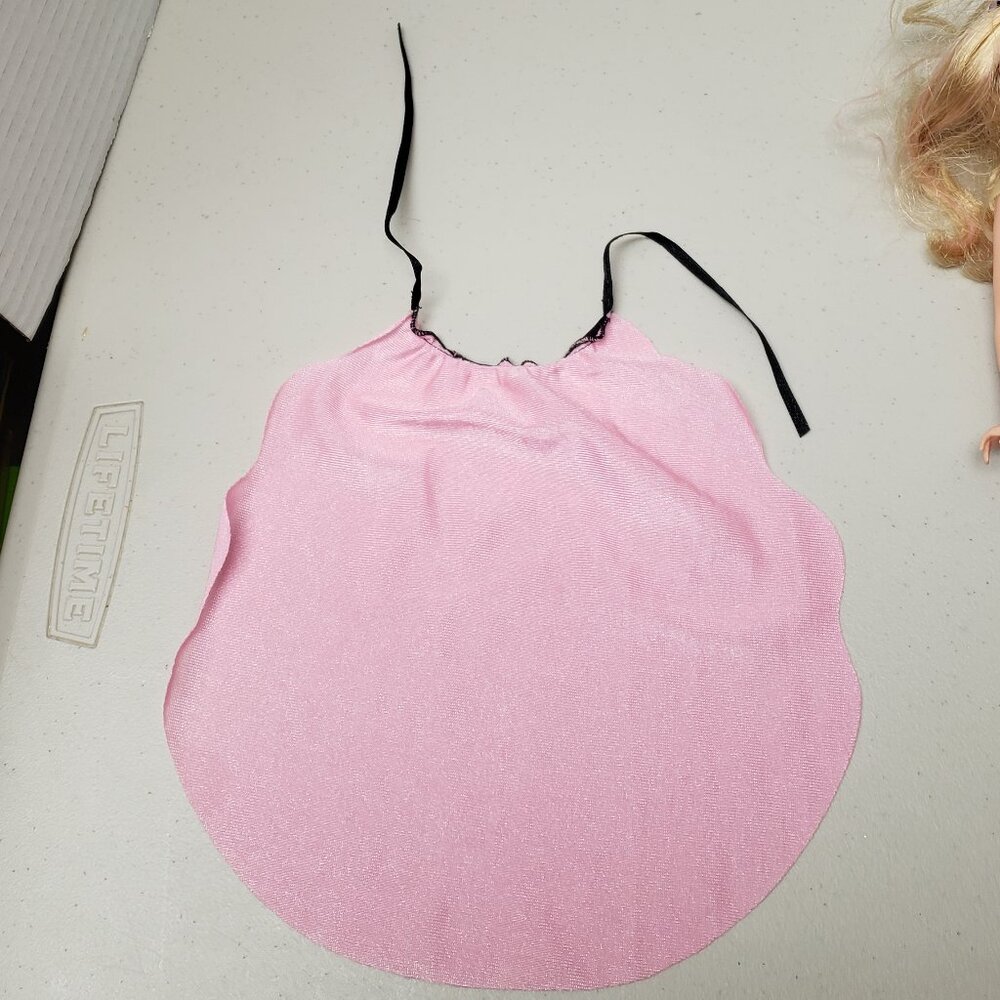 Barbie Mariposa Doll 2008 - Picture 10 of 10